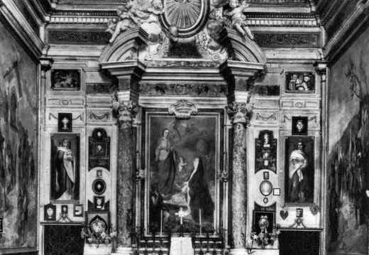 Santuario di Santa Caterina - L'altare.