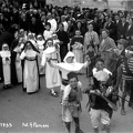 Gruppi in processione