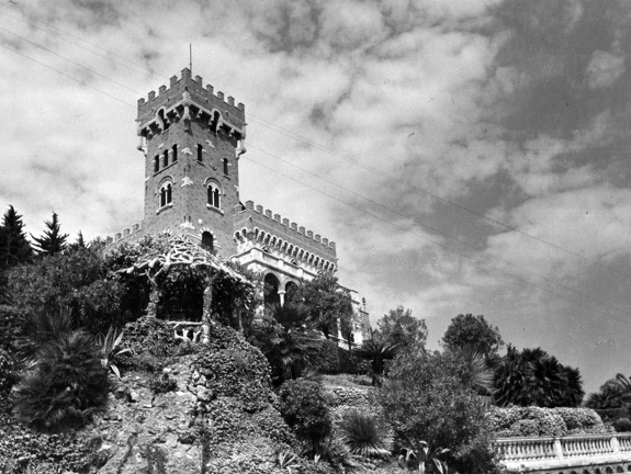 Torre del castello di Punta Aspera