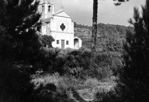 Esterno chiesa della Croce di Castagnabuona