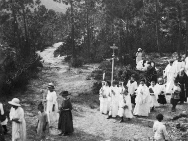 Processione al Santuario della Madonna della Guardia