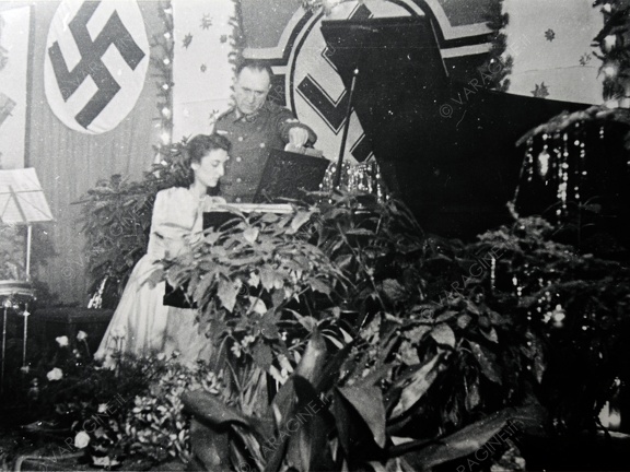 Festa al Grand Hotel occupato dai nazisti