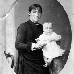 Mamma Angela col figlioletto Bernardino