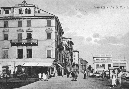 Piazza Bovani angolo via S.Caterina