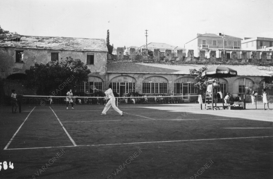 Tennis dentro le antiche mura