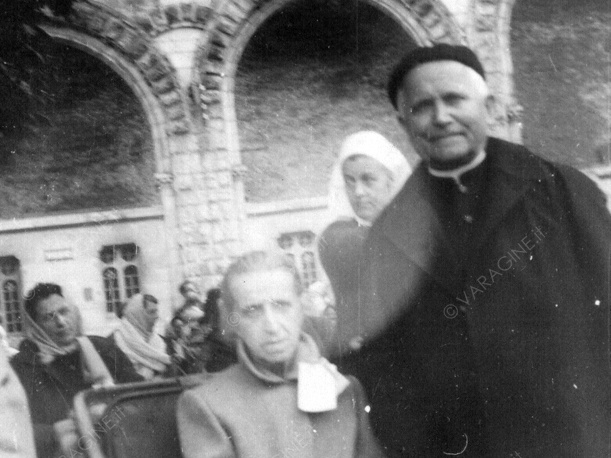 Don Baglietto con zia a Lourdes